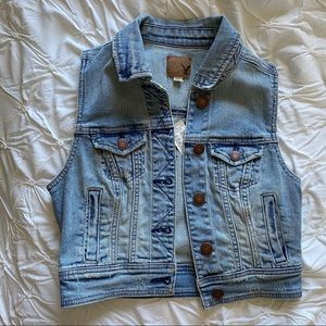 AE jean vest
